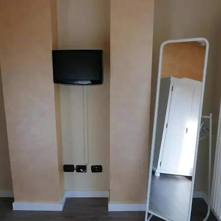 Apartment One Bedroom With View Balcony And Wifi At *