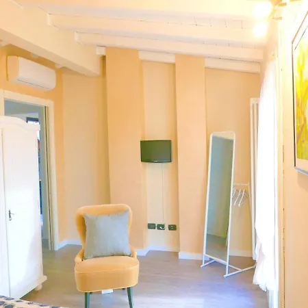 One Bedroom With View Balcony And Wifi At