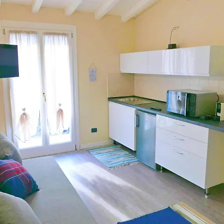 One Bedroom With View Balcony And Wifi At Milan