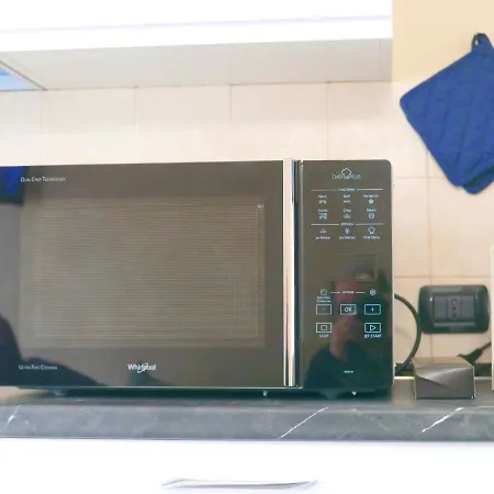 One Bedroom With View Balcony And Wifi At Apartment Milan