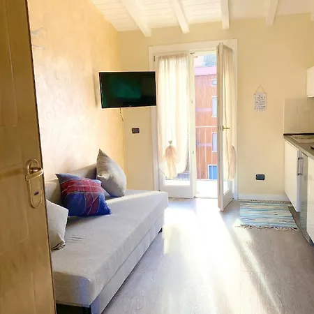 Apartment One Bedroom With View Balcony And Wifi At