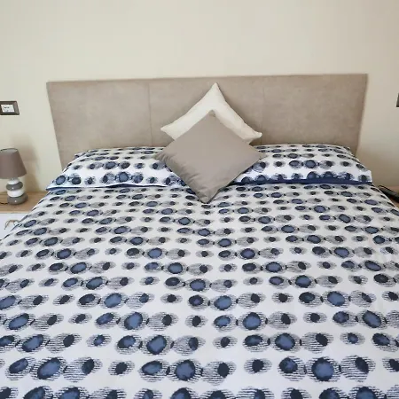 One Bedroom With View Balcony And Wifi At * Milán